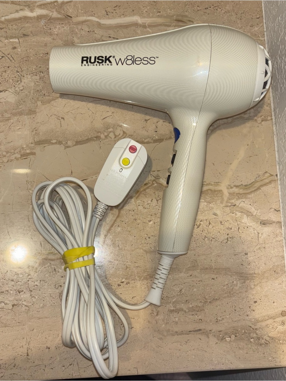 Rusk W8less Hair Dryer Blow Dryer White 2000W Works Great